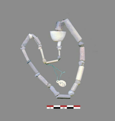 collier, image 2/2