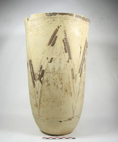 vase, image 2/2