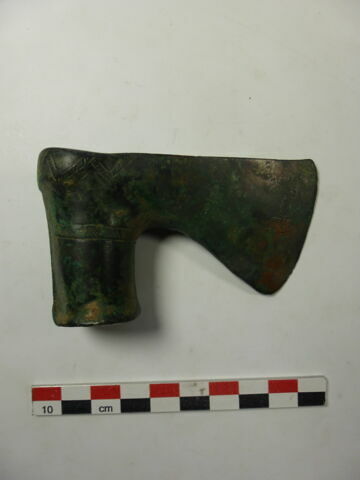 hache, image 2/2