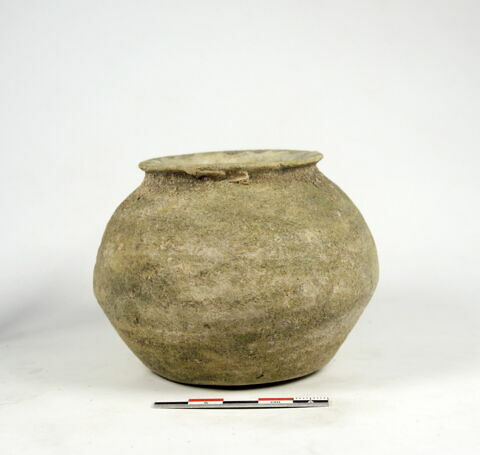 vase, image 2/2
