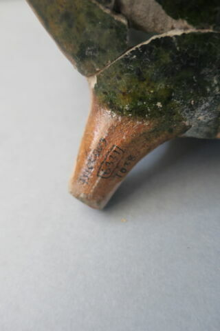 marmite tripode, image 7/8