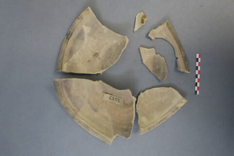poêlon ; poêlon, fragment, image 2/9