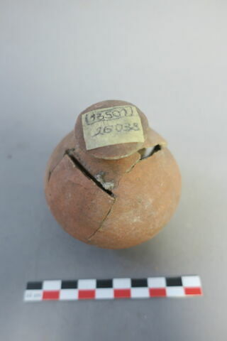 tirelire globulaire, image 3/4