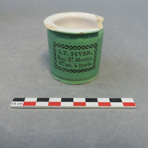 pot à onguent, image 2/7