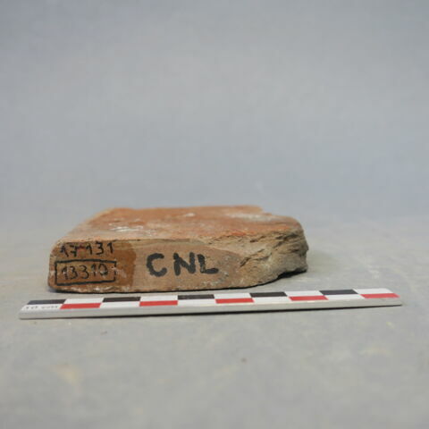 carreau ; tomette, fragment, image 2/3