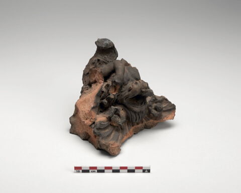 Coquille surmonté d'une tête de dauphin, image 5/6