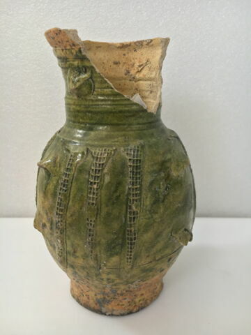 pichet, image 2/3