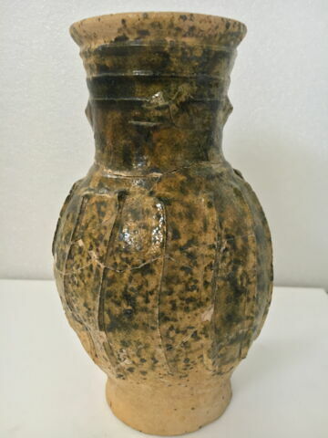 pichet, image 3/3