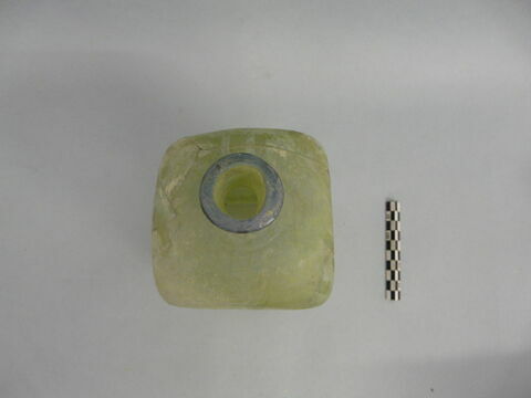 flacon carré, fragment, image 3/4