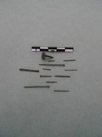 épingle ; clou, image 3/3