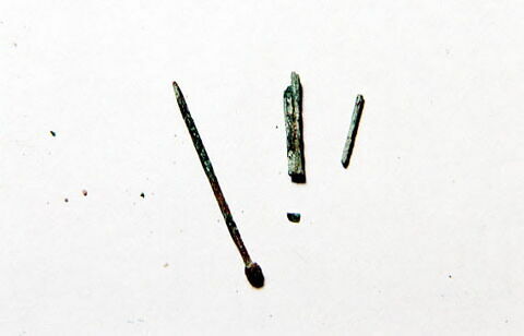 épingle, fragment