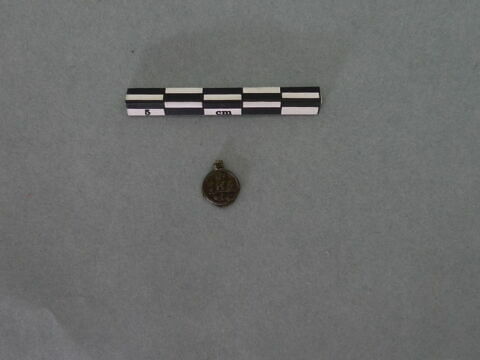 objet indéterminé, image 2/3