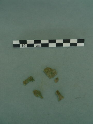 plaque, fragment, image 3/3