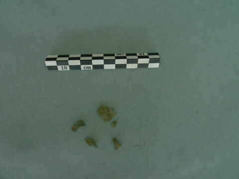 plaque, fragment, image 2/3