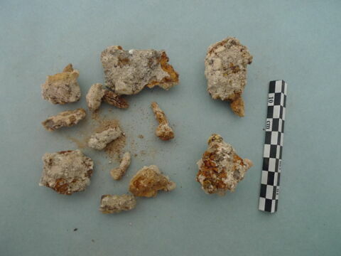 clou ; broderie ; nodule, image 2/3