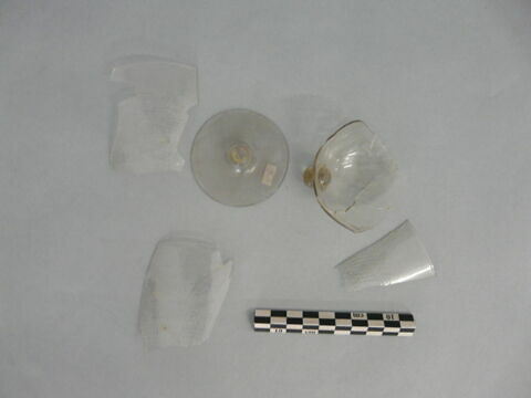 verre à jambe à bouton, image 2/3
