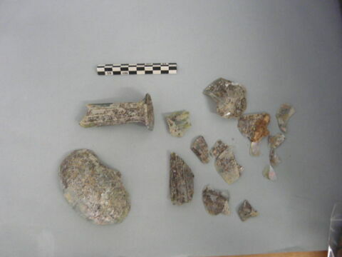 flacon, fragment, image 2/3