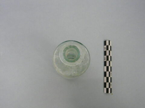 flacon cylindrique, fragment, image 2/3