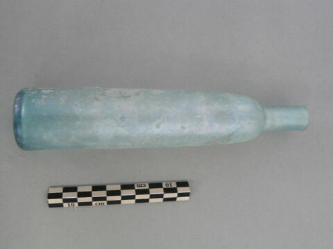 flacon cylindrique, fragment, image 2/3