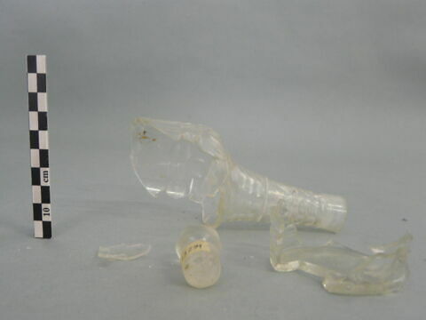 flacon, fragment, image 3/3