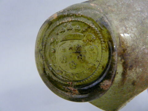 médaillon de bouteille, image 3/3