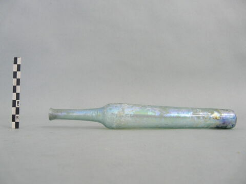 flacon cylindrique, fragment, image 3/3