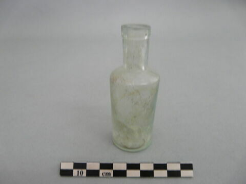 flacon cylindrique, fragment, image 3/3