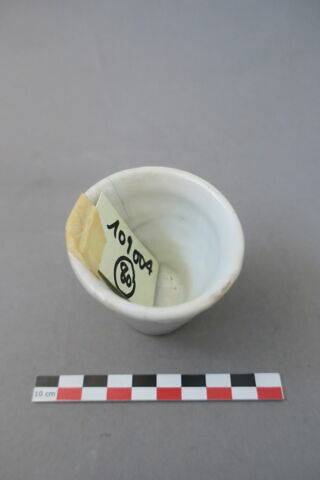 pot à pharmacie, image 3/4