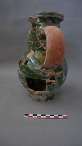 pichet, image 2/3