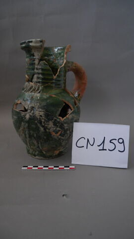 pichet, image 3/3