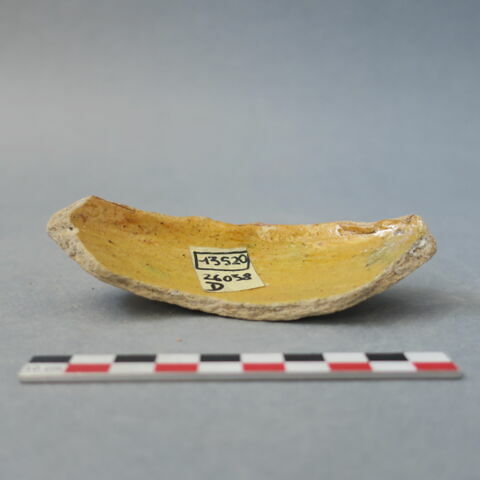 écuelle à tenons, fragment, image 3/3
