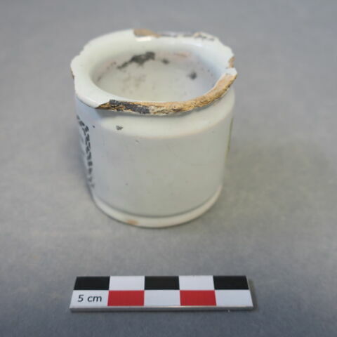 pot à onguent, image 2/3