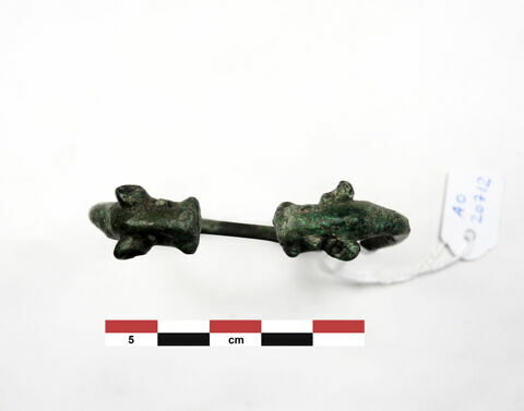 bracelet, image 2/2