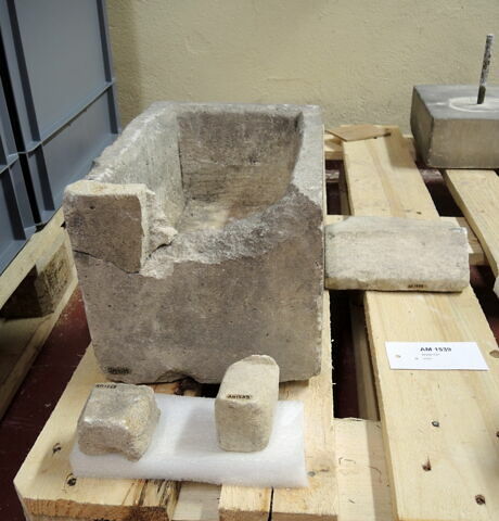 sarcophage ; ossuaire, image 2/6