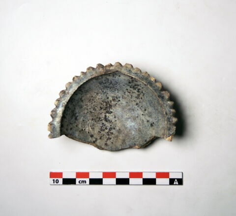 vase, image 2/2