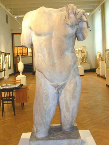 statue, image 6/6