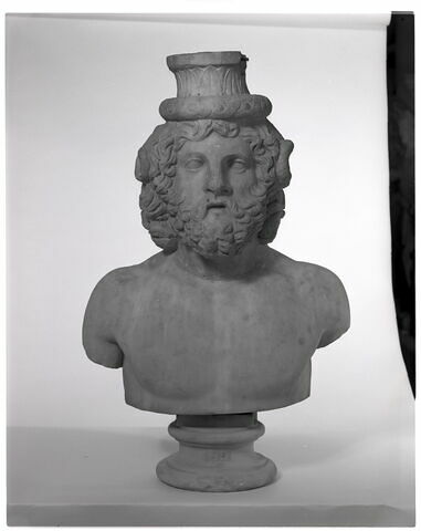 statue, image 4/4