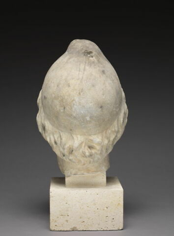 statue, image 5/6