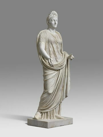 statue, image 11/12