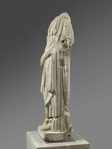 statue, image 3/5