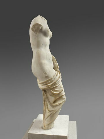 statue, image 4/5
