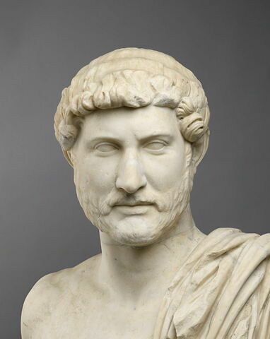 statue, image 2/12