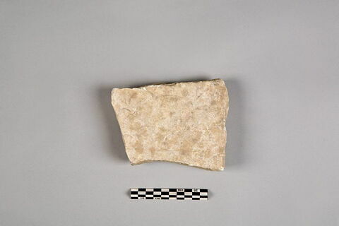 Stèle votive à Saturne (fragment), image 2/2