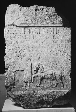 autel  ; inscription, image 1/4