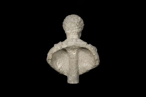 statue, image 4/5