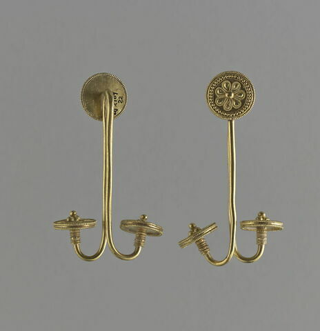 boucle d'oreille, image 2/2