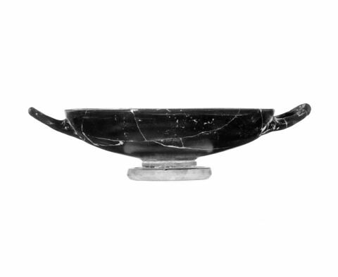 coupe, image 2/2