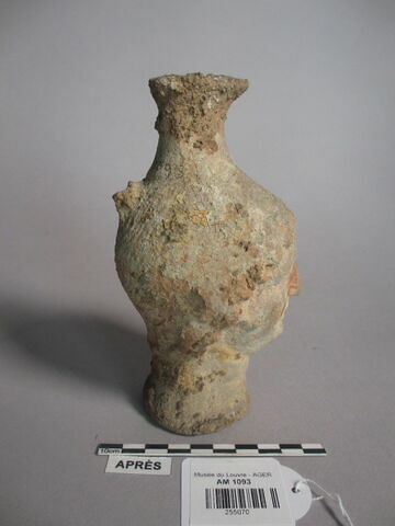 œnochoé ; vase plastique, image 2/3