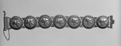 bracelet, image 2/2