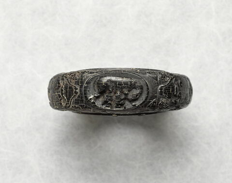 bracelet, image 3/4